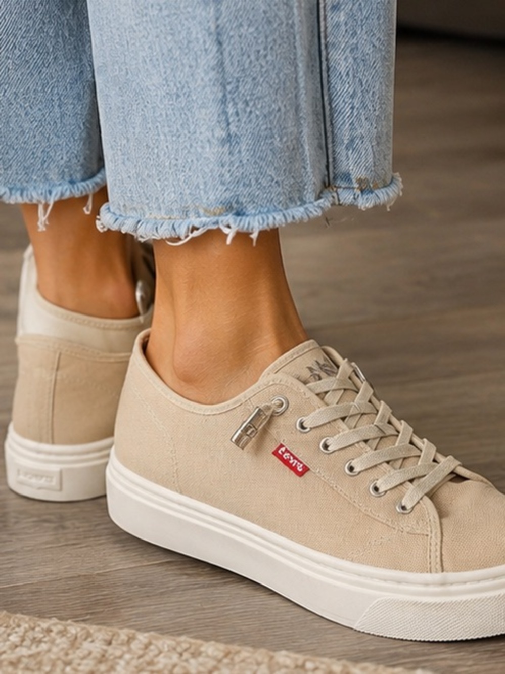 Levi’s Women’s Beige Tan Canvas High Top Sneakers Floral Lining Red Tab Casual